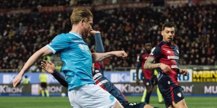 Calcio, rabbia e delusione dei tifosi rossoblù durante “A bocce ferme dopo il Cagliari”