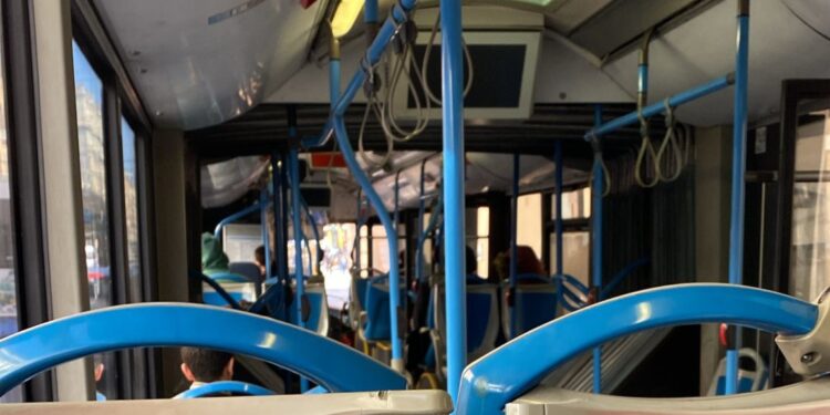 Cagliari, alta tensione dopo i bus del Ctm presi di mira da ignoti: “Subito un tavolo in Prefettura”