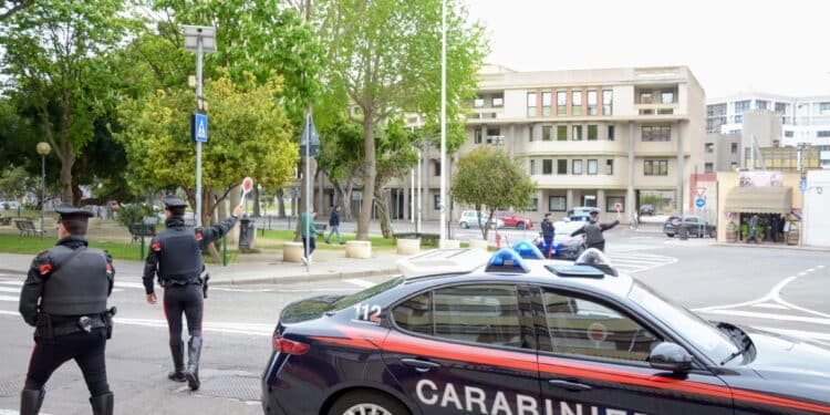 Due giovani fermati a San Sperate, sequestrata droga e una pistola scacciacani