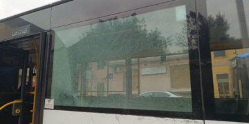 Cagliari, 3 autobus danneggiati durante il servizio. Ctm sporge denuncia: “Situazione preoccupante”