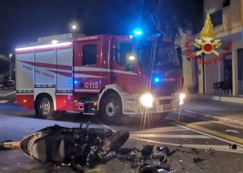 Auto contro scooter in viale Colombo a Quartu, un ferito in ospedale