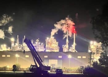 Assemini, il TAR sospende l’ordinanza del sindaco Puddu: bonifiche ferme, cittadini nel limbo