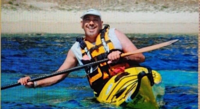 Addio a Tore Langella, anima di Kayak Avventura e maestro del mare: molto conosciuto a Cagliari e in tutta la Sardegna