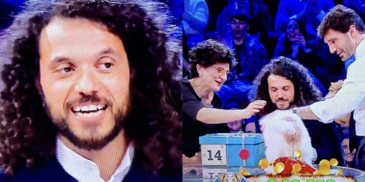 Davide da Uta protagonista di “Affari Tuoi”: l’apicoltore porta a casa 22 mila euro