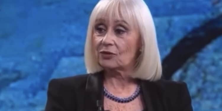 Raffaella Carrà aveva adottato il suo ex segretario e manager Gian Luca Pelloni Bulzoni in gran segreto