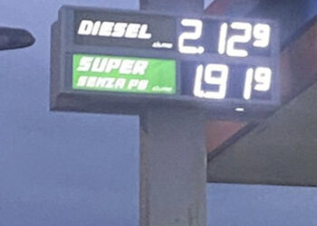 Sardegna, fare il pieno è diventato un lusso: superata la soglia di due euro al litro per il diesel