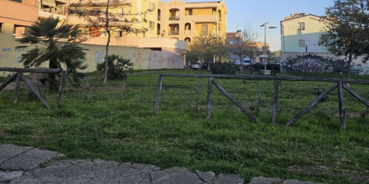Quartu, la denuncia di Fratelli d’Italia: “Via Fieramosca dimenticata, parco nel degrado”