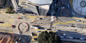 Le nuove rotatorie di via Roma fanno risparmiare ore di traffico ai cagliaritani, è la svolta: niente caos nè ingorghi (VIDEO)