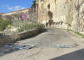 Cagliari, via Fiume percorsa in entrambi i sensi nonostante i divieti: “Non sappiamo nulla su quando verranno riaperte le strade”