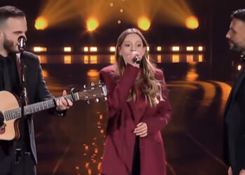 Cristian, Nicole e Manuel da Sant’Antioco incantano il pubblico di The Voice Generations con “No Potho Reposare”