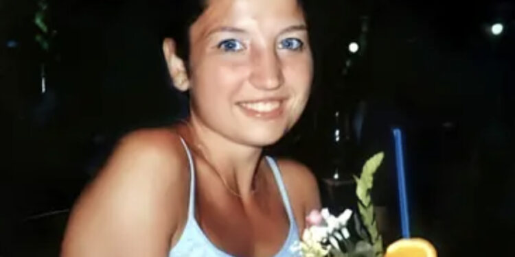 Garlasco, “Chiara Poggi si è difesa dal suo assassino”