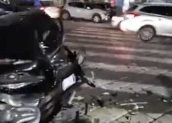 Due donne travolte e uccise mentre attraversano la strada: fermato un 34enne