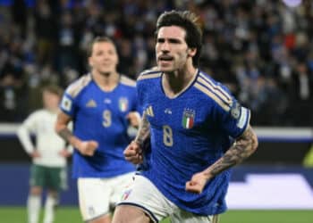 L’Italia supera l’Irlanda del Nord per 2 a 0, esordio del rossoblù Palestra