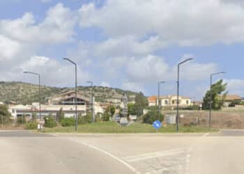 Sardara, terribile incidente stradale alle porte del paese: scontro tra due auto, un ferito grave