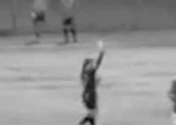 Incredibile a Sarroch, il dirigente di una squadra di calcio prende a schiaffi l’arbitra 17enne