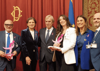 Tumore mammario, Massimo Dessena ambasciatore in rosa a Montecitorio