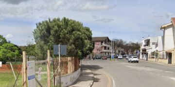 Assemini, rischio incidenti all’uscita da scuola: il racconto shock di un genitore