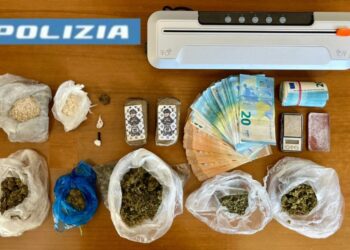 Cagliari, due arresti per droga: i pusher segnalati dai cittadini con la app YouPol