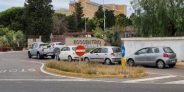 Cagliari, operatore ecologico preso a pugni da un cittadino: alta tensione all’ecocentro di Sant’Elia