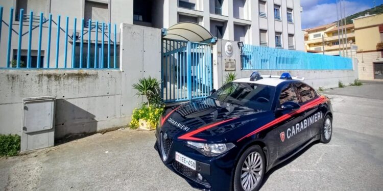 Scappa dal centro di accoglienza di Monastir e tenta di violentare una 16enne, arrestato