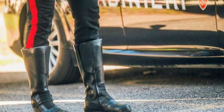 Capoterra, aggredisce la madre e incendia il materasso: arrestato dopo mesi di minacce, incubo finito