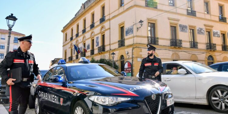 Cagliari, evade dai domiciliari e sparisce nel nulla: denunciato 35enne