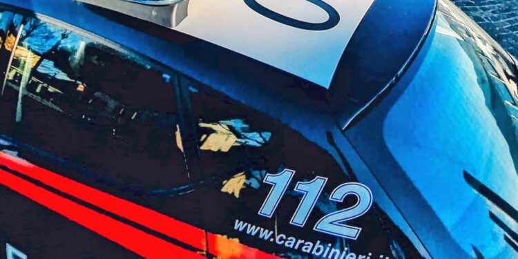 Assemini, volo di dieci metri dal tetto di un’azienda di rifiuti: 24enne in elisoccorso al Brotzu di Cagliari