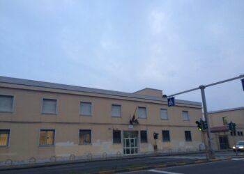 Cagliari, al Liceo Alberti quasi 80 iscrizioni respinte: “Un grave segnale sul diritto allo studio”