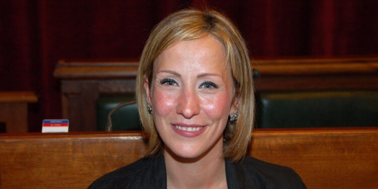 Cagliari, ok della Giunta al Pronto Intervento Sociale: il servizio diventa strutturale e operativo 24 ore su 24