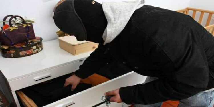 Furti in casa, è la Sardegna la regione più sicura d’Italia: in calo anche violenze e minacce ai proprietari