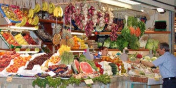 Aiuti al mercato di San Benedetto e ai fiorai, il Comune di Cagliari investe 300mila euro contro la crisi