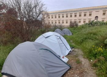 Aree storiche nel degrado a Cagliari, il caso in consiglio comunale: i rifiuti accanto alle zone di pregio