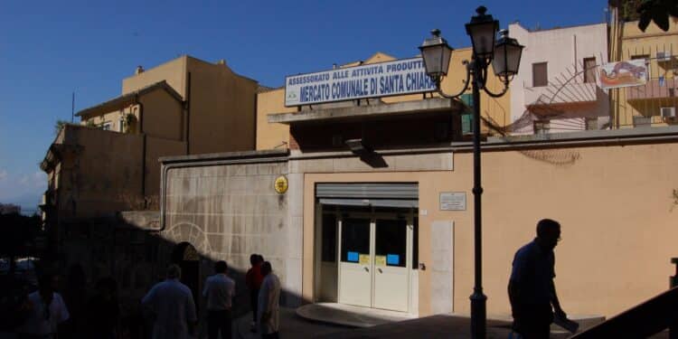 Il Mercato di Santa Chiara aperto anche il Primo Maggio: servizio straordinario per la Festa dei Lavoratori e Sant’Efisio