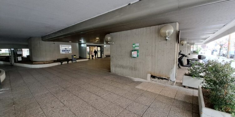 Defibrillatori automatici fuori dalle sedi del Banco di Sardegna