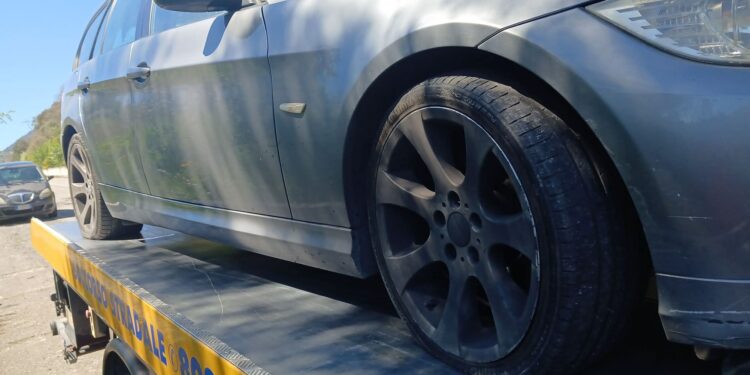 Gomme bucate e Pasquetta rovinata, resta il giallo sulla Ss 131 Dcn: “Pneumatici forati ma nessun corpo estraneo”