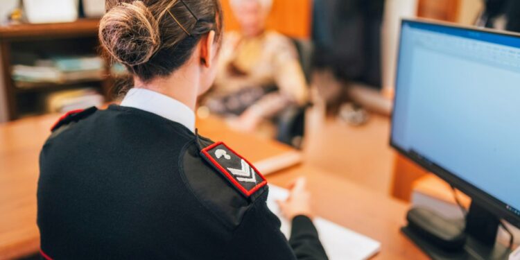 Truffe digitali, telefoniche e informatiche nel Cagliaritano per migliaia di euro: decine di denunce, l’allarme dei carabinieri