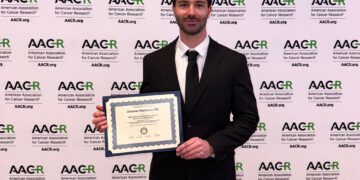 Cagliari, scienziato 27enne premiato a San Diego per i suoi studi innovativi sul tumore renale