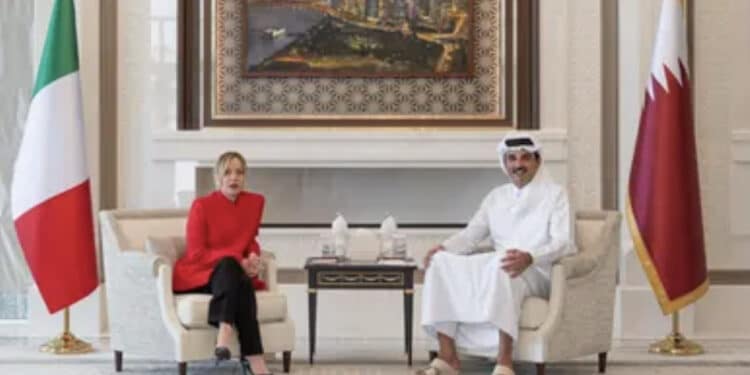 Meloni in visita in Qatar: “Se l’escalation peggiora anche l’Italia potrebbe non avere l’energia necessaria”