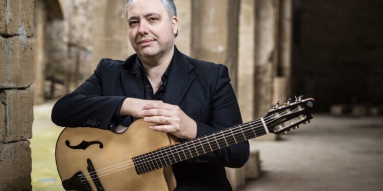 Cagliari, Francesco Buzzurro protagonista del BFlat Jazz Club con il suo live “One Man Band”