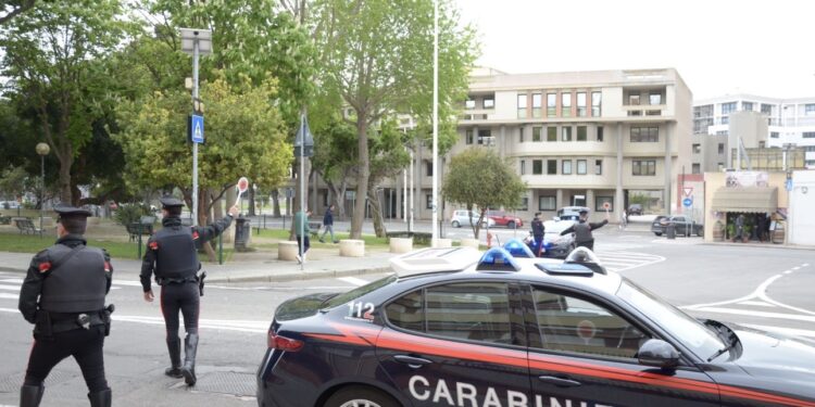 Cagliari, notte movimentata a Stampace: furti nelle auto, arrestato 31enne