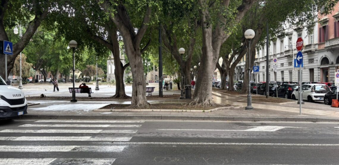 Cagliari, malata oncologica aggredita verbalmente in piazza del Carmine per non aver dato l’elemosina