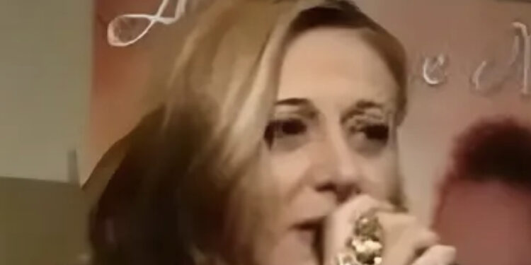 Uccide la moglie e poi si toglie la vita: si stavano separando