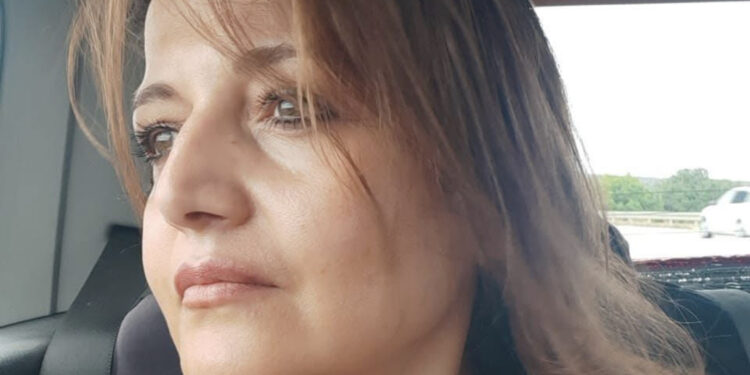 La tragedia di Stefania Rago, uccisa dal marito con la pistola d’ordinanza: aveva 46 anni