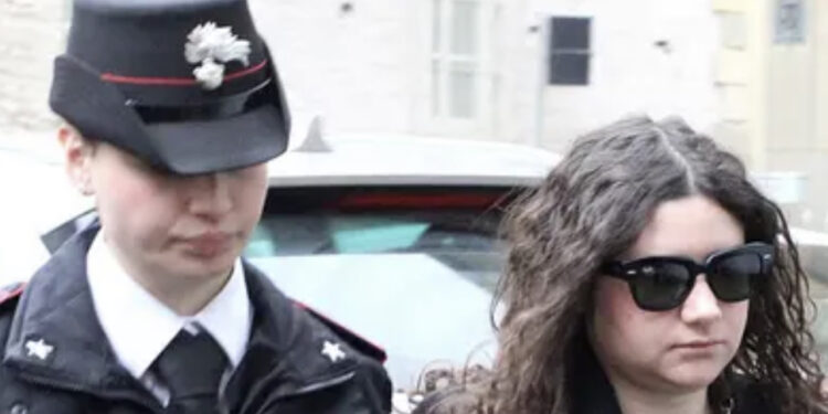 Neonati sepolti in giardino, Chiara Petrolini condannata a 24 anni e 3 mesi