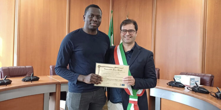 San Gavino, Faye Abdou dopo 15 anni è un cittadino italiano: “Esempio concreto di integrazione”