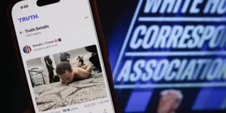 Paura alla cena alla di Trump con i giornalisti: uomo armato spara, fermato dalla sicurezza