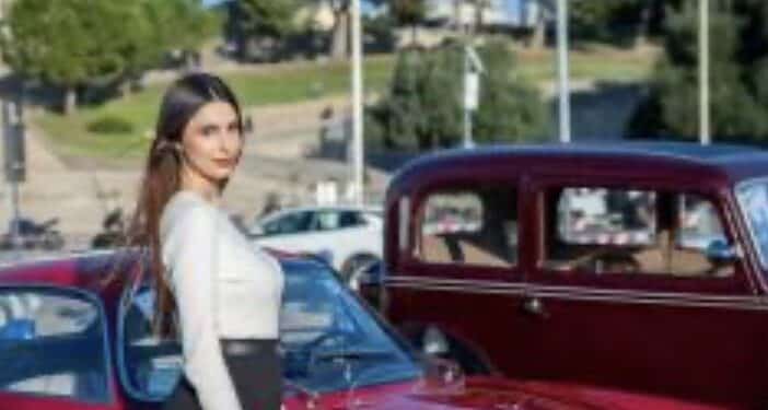 Cagliari, auto d’epoca in passerella al molo di Su Siccu