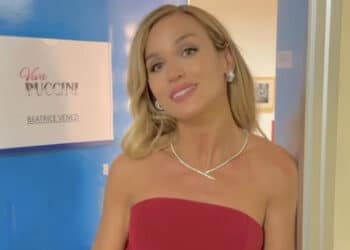 La Fenice licenzia Beatrice Venezi: “Offese la Fondazione e l’Orchestra”