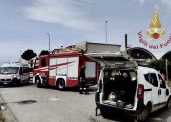 Elmas, scontro fra due vetture nella zona industriale: feriti i conducenti