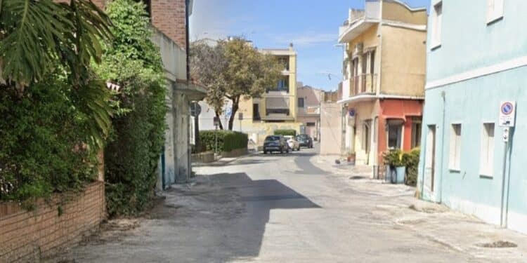 Sestu, furto alla sede PD, svastiche e aggressioni: negli ultimi giorni anche un episodio di violenza ai danni di cittadini intenti a festeggiare